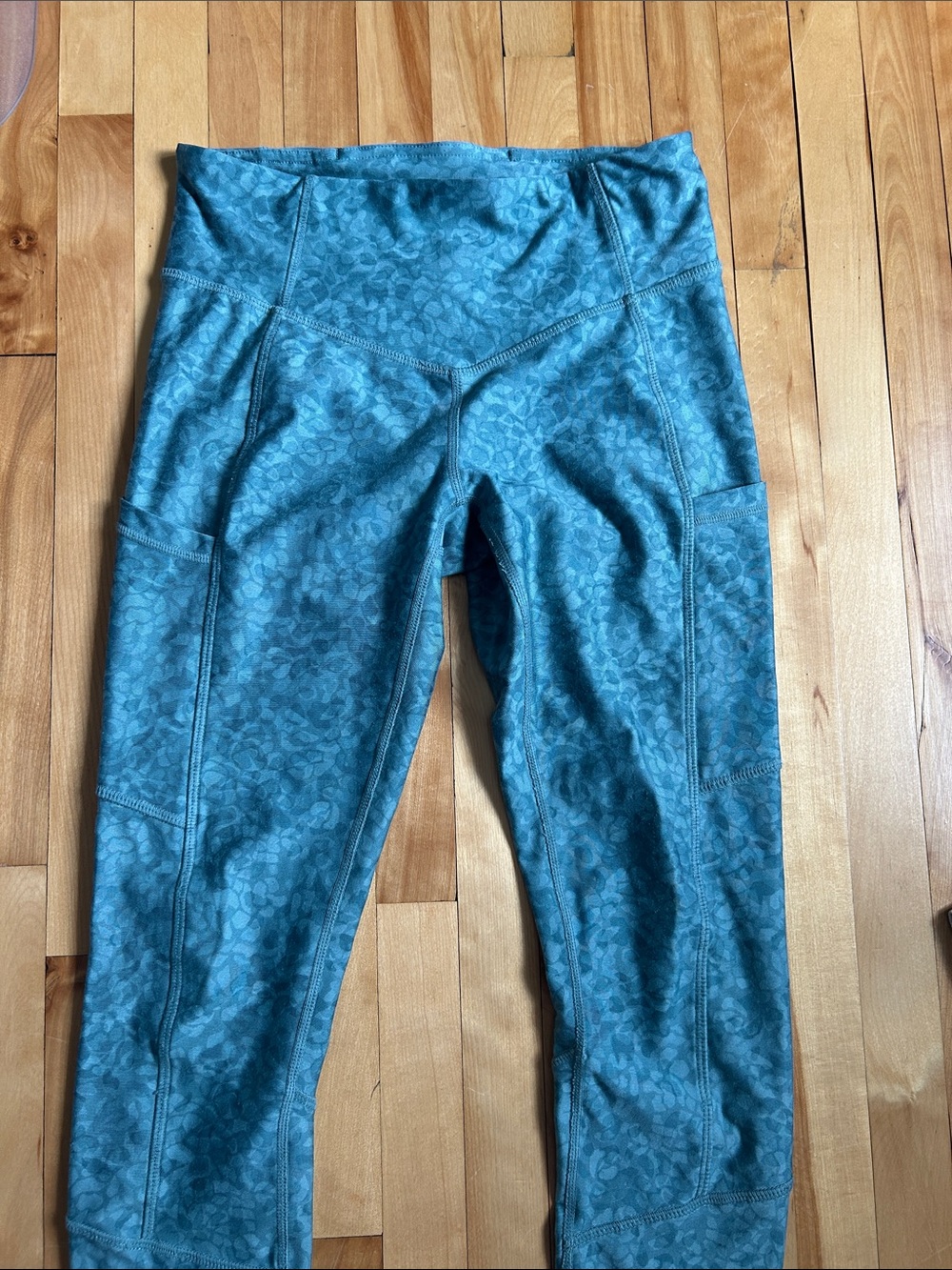 Women’s green Leggings - Athletic Performance Bottoms